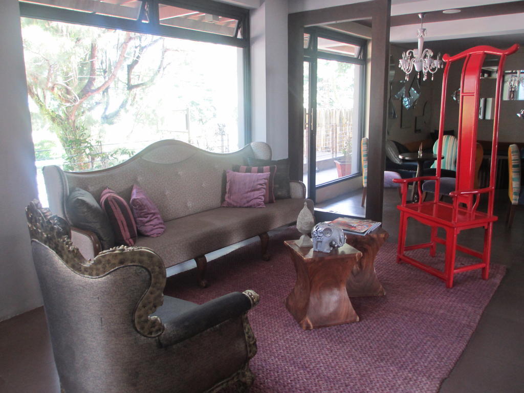 The Theodore Hotel Tagaytay City Bagian luar foto