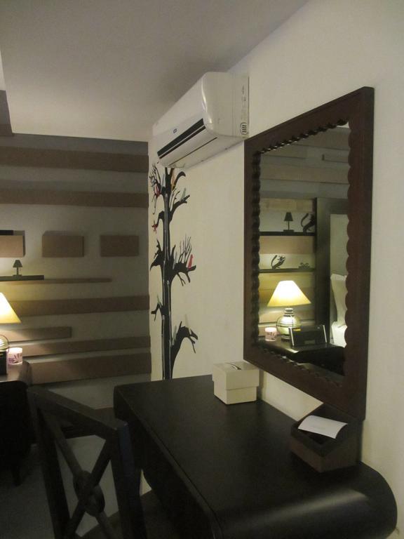 The Theodore Hotel Tagaytay City Bagian luar foto